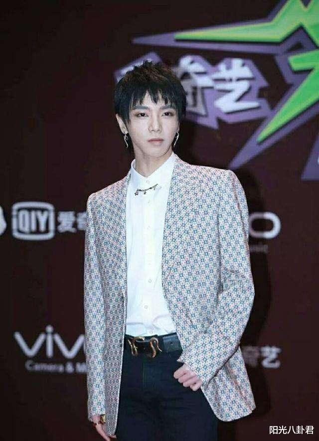 罗云熙|双腿细似竹竿，体型堪比纸片，内娱男星的审美真是太“畸形”了