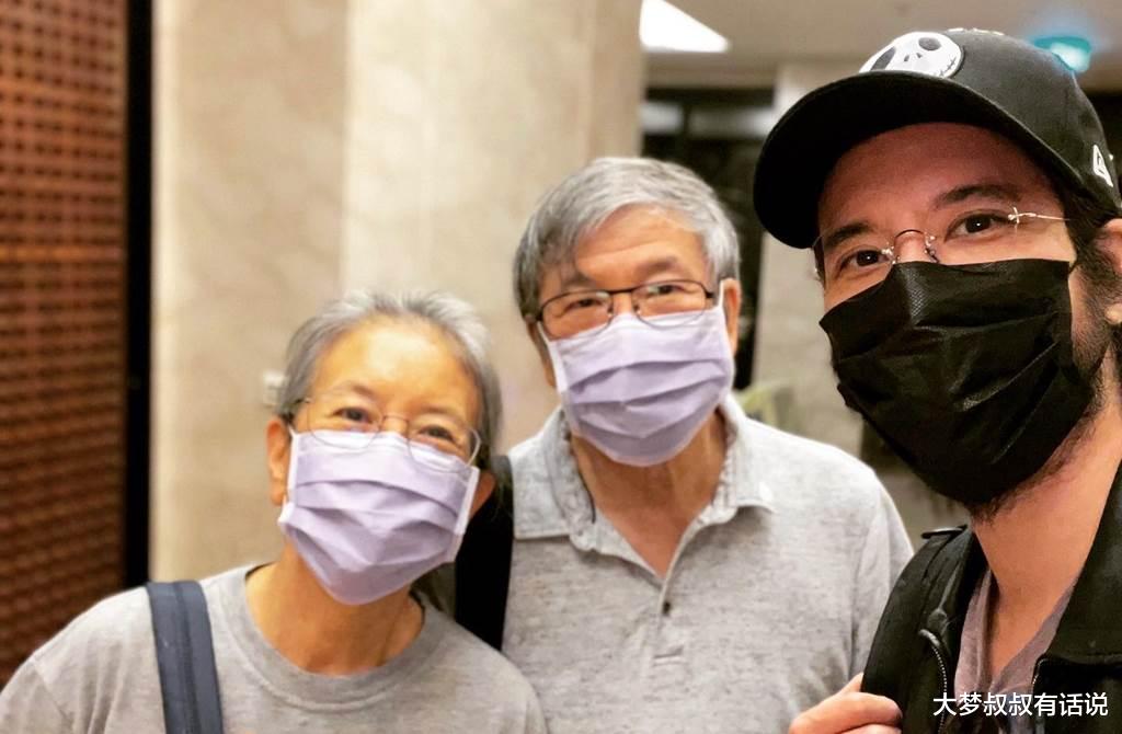 李靓蕾|李靓蕾晒买网军铁证,网朝圣“王爸爸的诗”烧420元买赞留好评