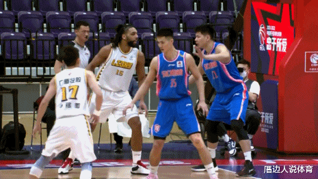 NBA|CBA生涯首球！前NBA探花首秀篮下戏耍对手：单手持球，勾手命中