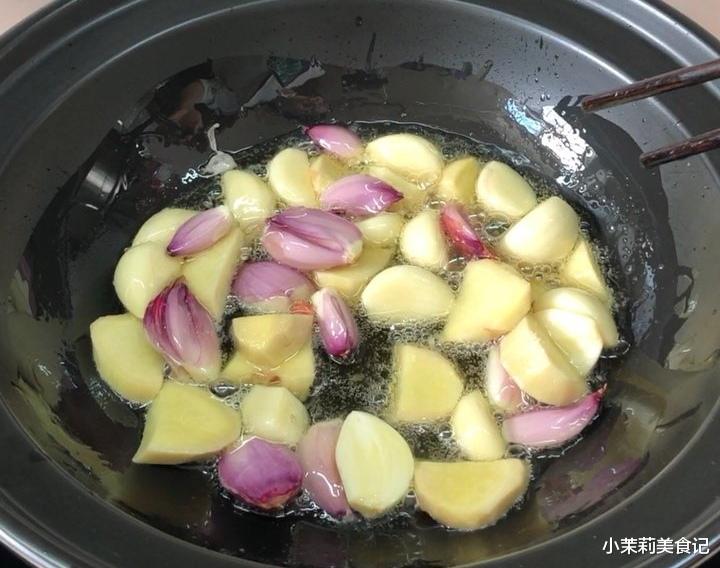 明日大雪，有条件给家人做这“3锅热菜”，滋补解馋，越吃越暖和