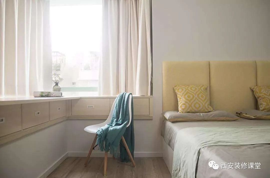 飘窗变书桌,要不太浪费了