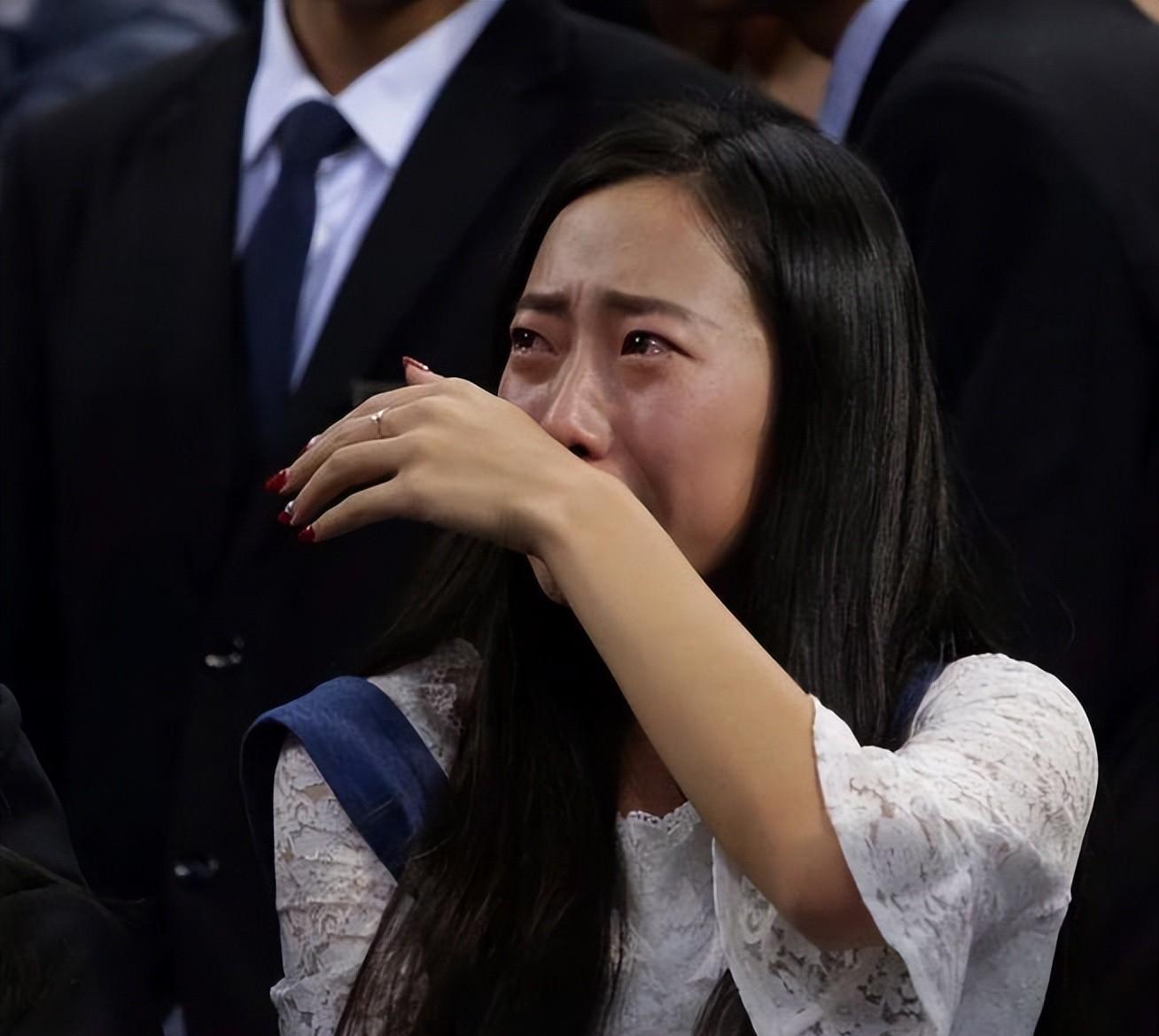 女销售陪老板接待外宾，饭局后却怀上黑人宝宝，讨要说法反被诬陷