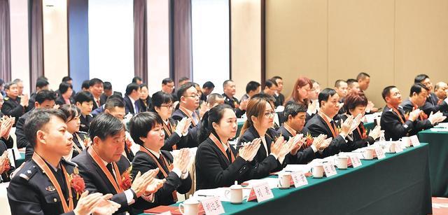 教师|事业单位迎来春天,5种编制有望“升职加薪”,你是其中之一吗?