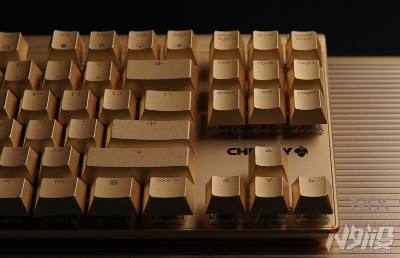 Apple Watch|CHERRY MX 8.0金色典藏版机械键盘图赏