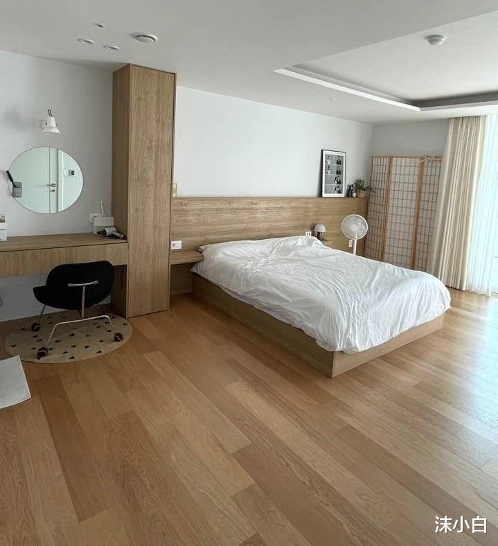 韩国中年夫妻晒出180平老精装房:日子平淡精神却自在,超治愈!