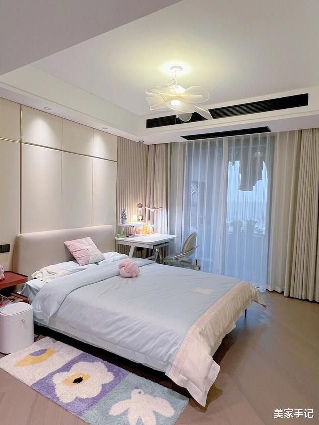 江苏夫妻拒绝“过度装修”,把172㎡家装修得堪称教科书,太高级了