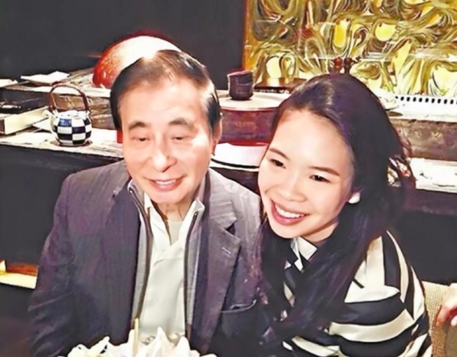 豪门明星|富三代公开宣布产子!外公是94岁顶级富豪李兆基,刚出生就在巅峰