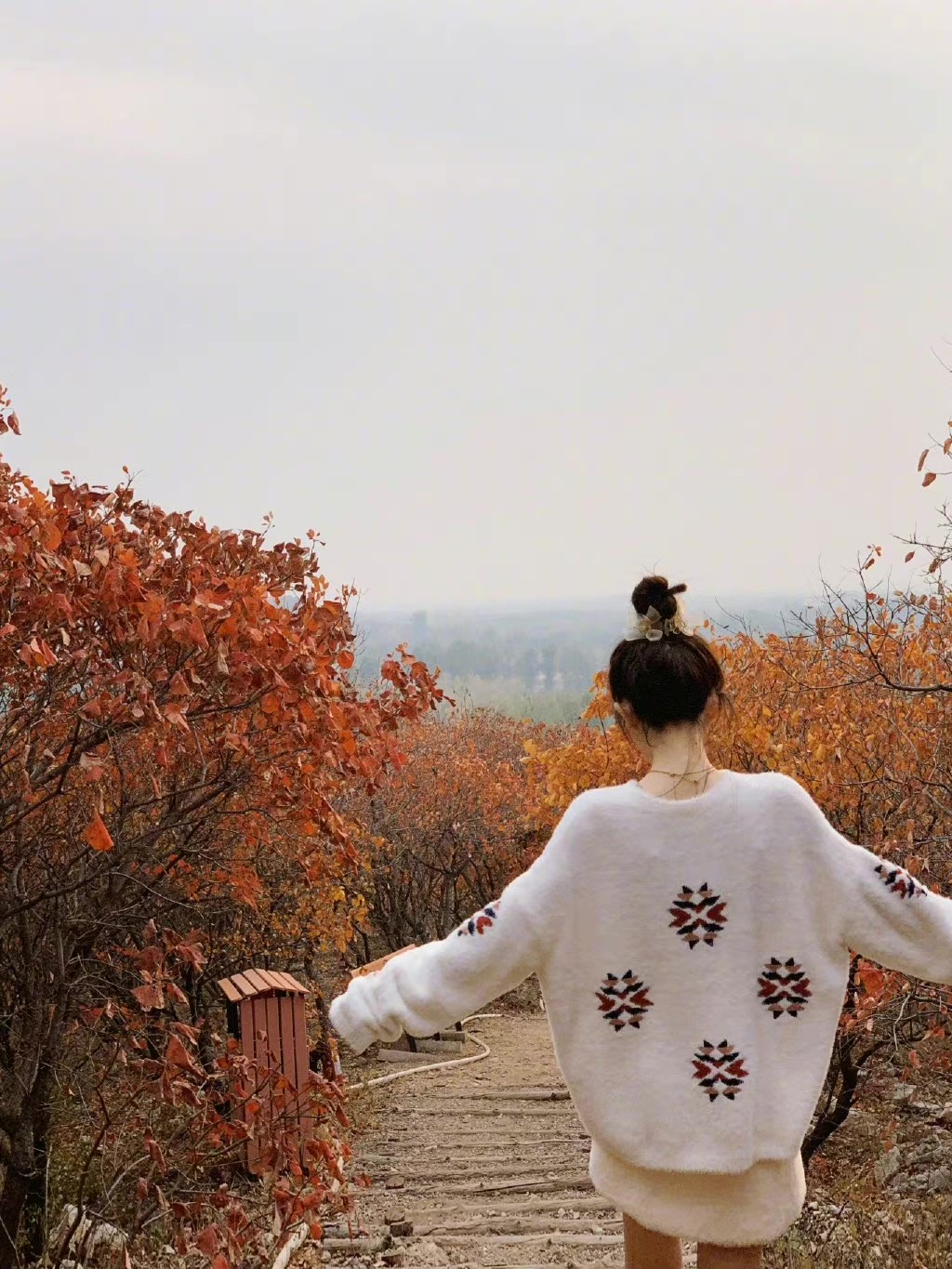 冯提莫|冯提莫,秋日户外私服随拍