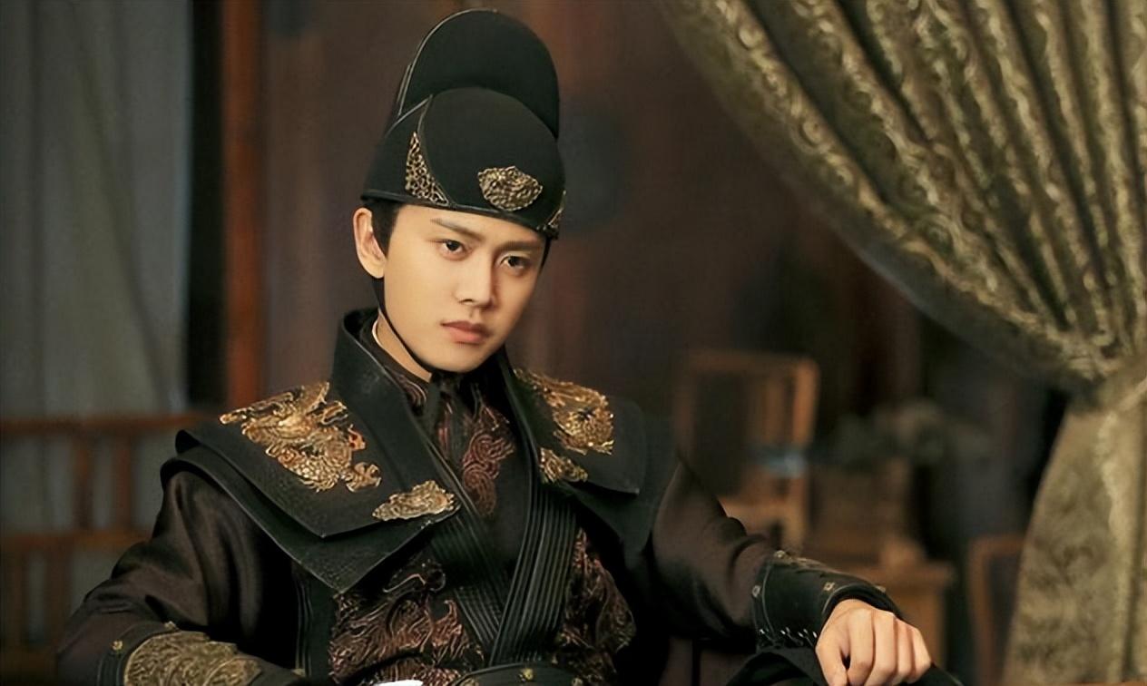 男神|美男？假的！6位靠角色滤镜成男神的演员，颜值个个都经不起推敲