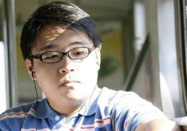 郝杰|出道即巅峰,长大拍戏石沉大海,如今凭借着性格打开了带货新方式