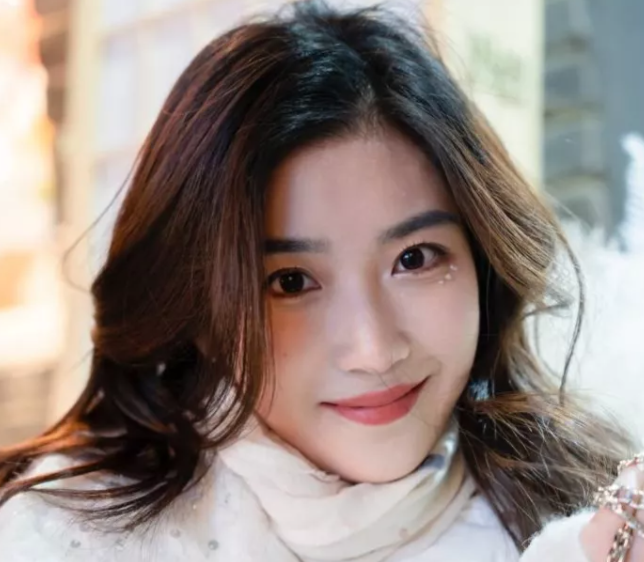 春天花会开|湖南卫视2022首档音综《春天花会开》，极有可能捧红这三位女歌手