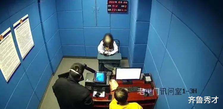 上海网红房东偷拿女房客数万元衣物,还拿到网上晒,被抓个正着