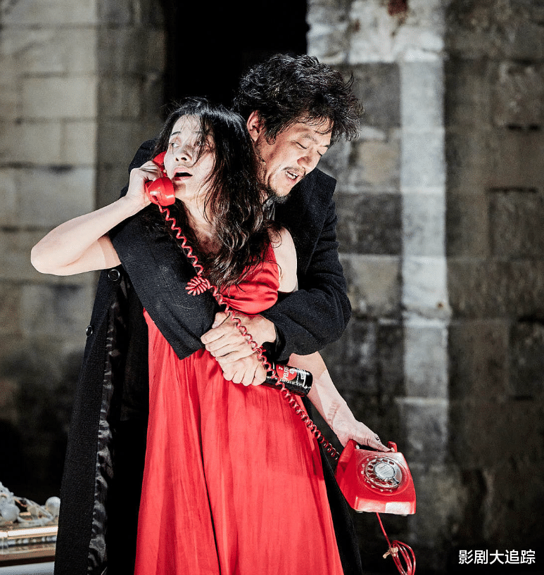 大张伟|47岁梅婷晒近照!扎马尾穿羽绒服梦回毕业季,学宣传照搞怪真调皮