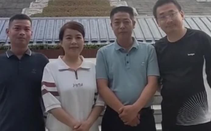 |田静妹妹晒出宝宝照片,被提醒不要曝光孩子,对方回应真得体