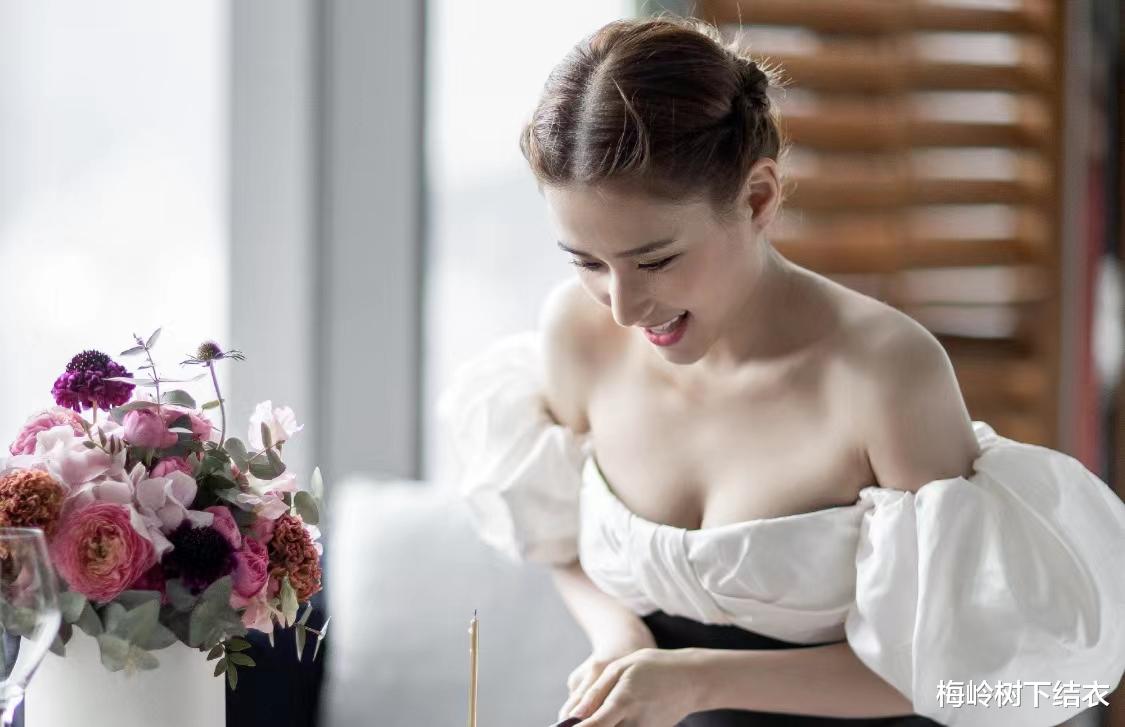 预告片|“赌王”何鸿燊千金何超莲的玩心收起来了，窦骁看起来也是真爱她