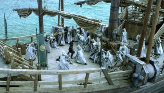 李亚男|P烟花,没群演,假道具,这5部投资巨大的剧,卖穷的样子像乞讨