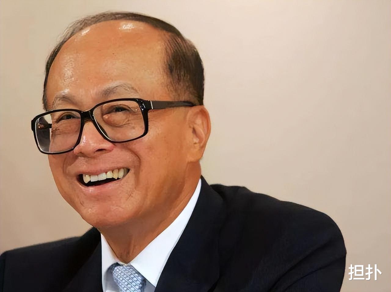 李嘉诚|94岁李嘉诚公开露面,精神状态依然非常好,节欲跟奋斗是长寿秘诀