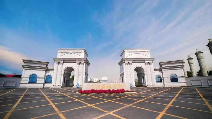 高校|江西7所二本大学遇冷,其中一高校有2490个缺额,为何被考生抛弃