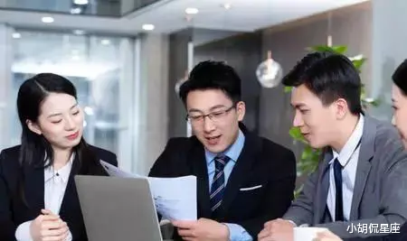 西装|为什么说领导最怕勤奋的员工? 可能是这四个原因