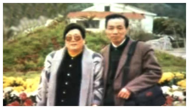 毛阿敏|毛阿敏:39岁嫁解直锟,婚后连生2胎,老公离世留下260亿无法接管