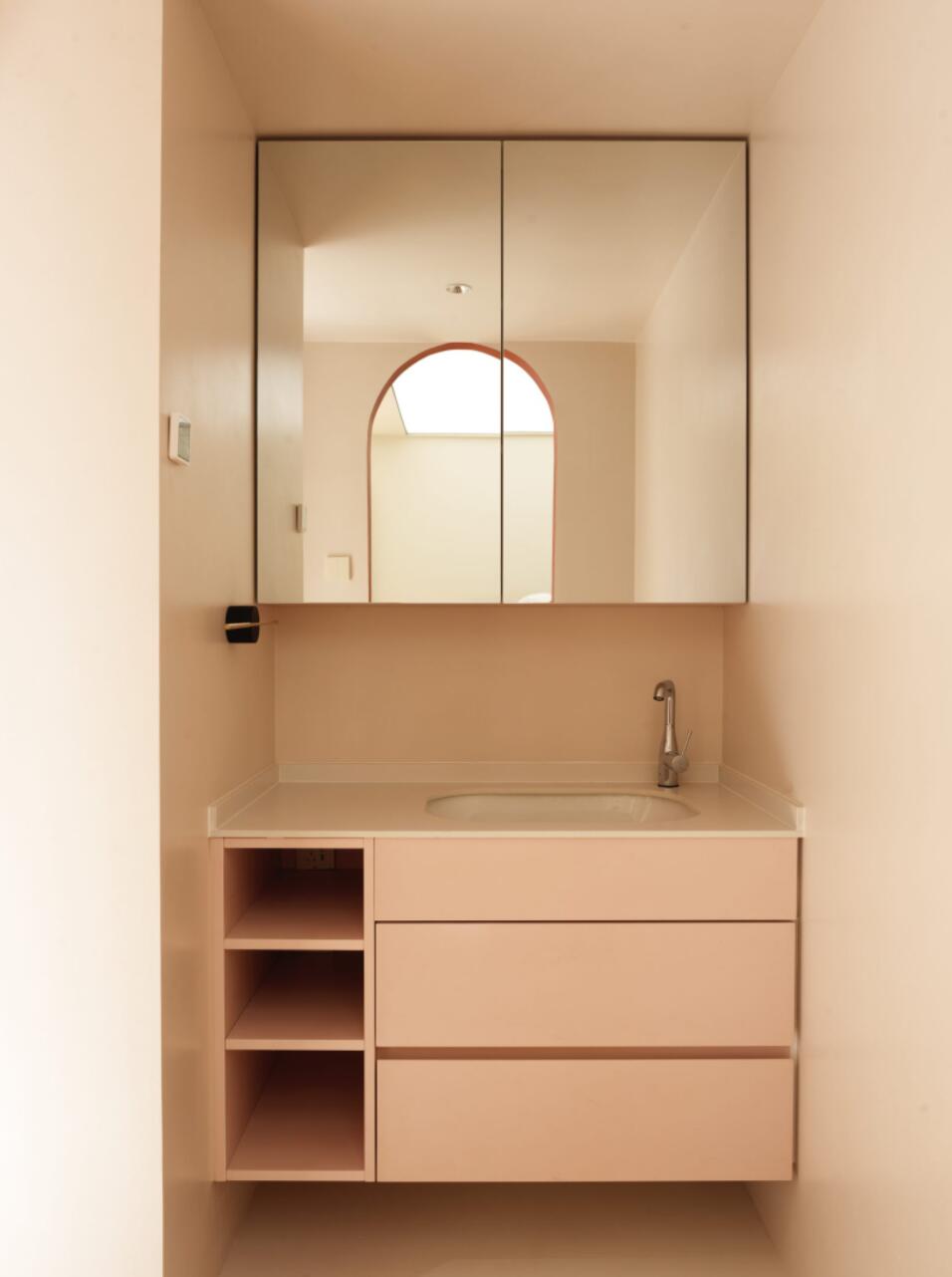 这才是“神设计”,60㎡,一室改三室,三代人居住都不拥挤