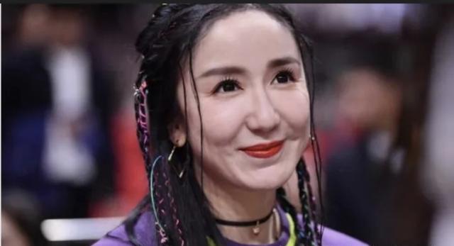 董洁|“花期太短”的10位女星，当初惊为天人，再见毫无灵气，沦为路人