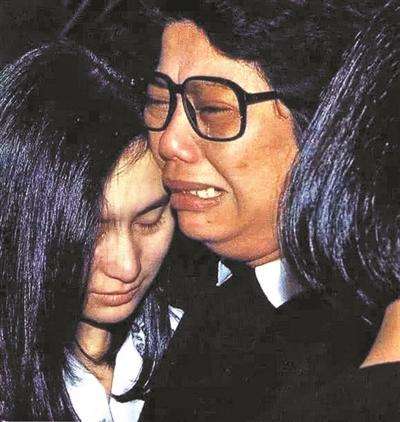 陈百强|陈百强母亲去世享年85岁,将运回香港与儿子同葬一地