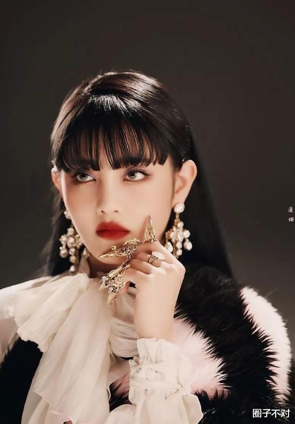 minnie|与Lisa同为泰籍却人气悬殊，后靠翻白眼圈粉？仿妆数量不输鞠婧祎