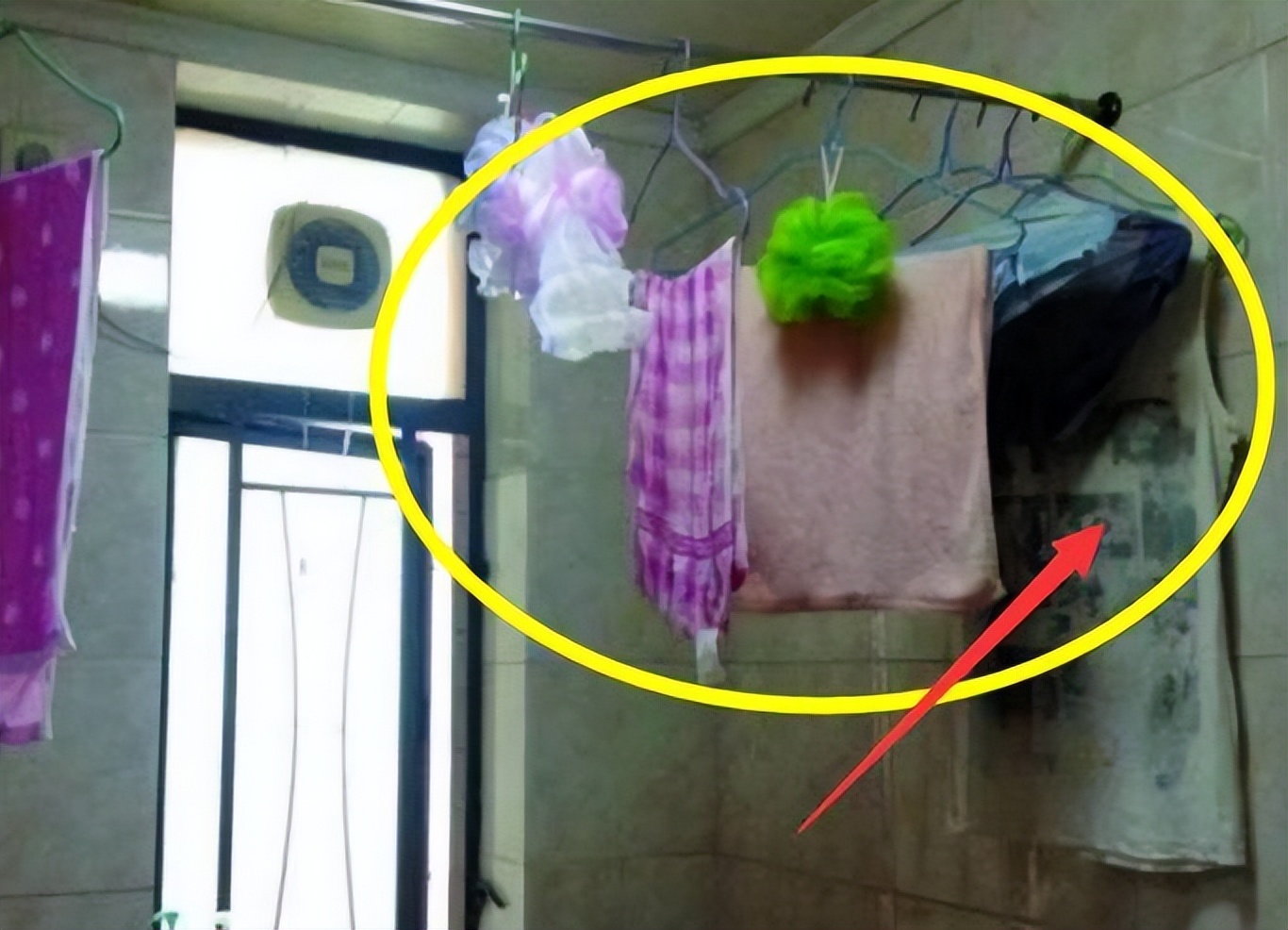 卫生间不要放这4种东西,若不是保洁阿姨提醒,我还一直做错