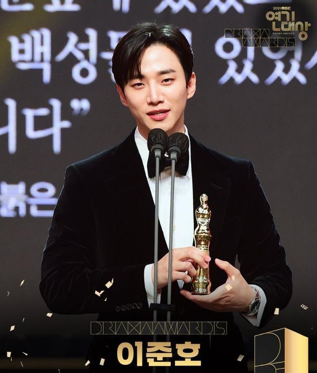 李俊昊|李俊昊粉丝见面会将举行！人气太高门票全秒，与粉丝庆生意义非凡