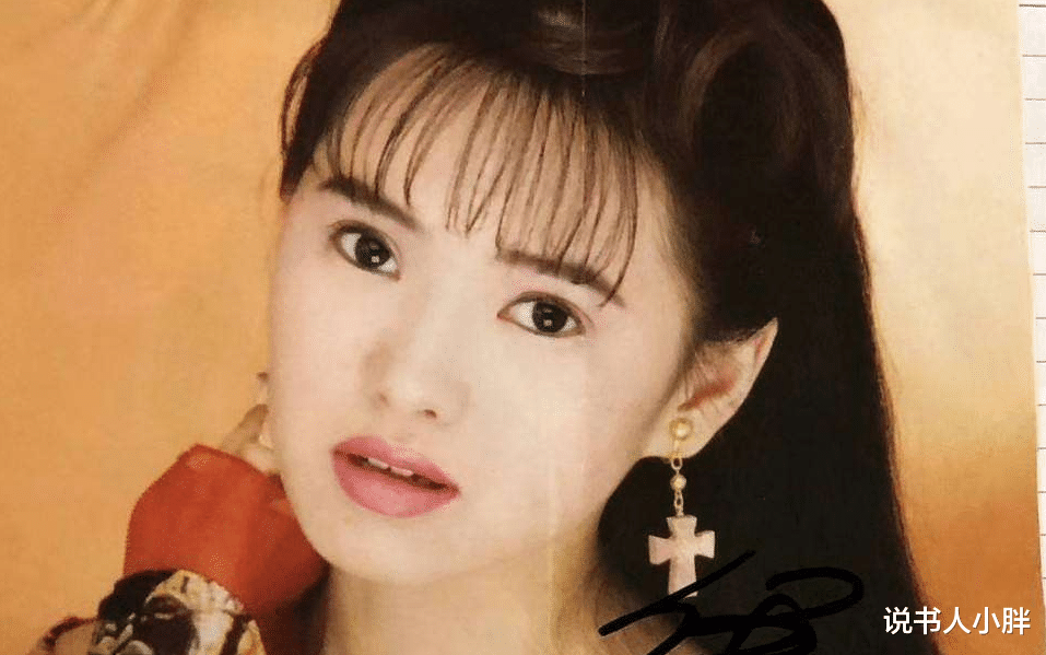 伊能静|伊能静：有过一段失败婚姻，47岁为爱冒险生女，今被小丈夫宠成宝