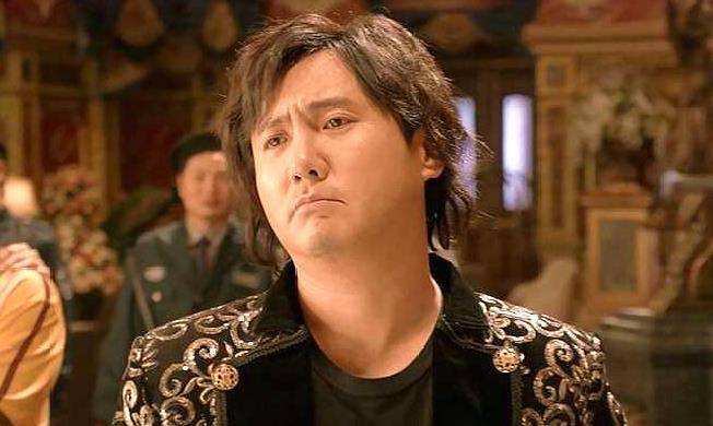 西虹市首富|《西虹市首富》中的黑色诙谐被完美地演绎，的确是一出被人轻视的影片