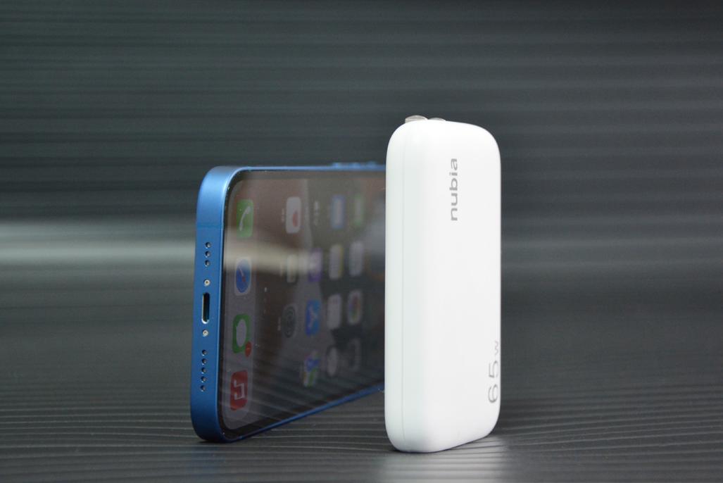 扫地机器人|性能比原装强2倍，iPhone 13最佳辅助配件来袭，体积仅为饼干大小