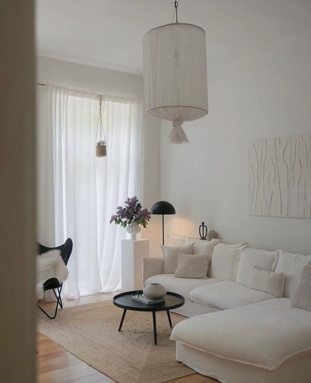 看了她家,才知道什么叫温柔精致,一个客厅就把我迷住,美很简单