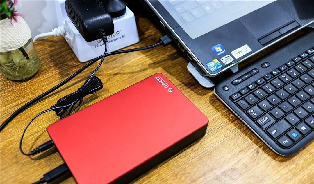 联想|两款适合当系统盘和仓储盘的高性价比固态硬盘：哪一款更合适？