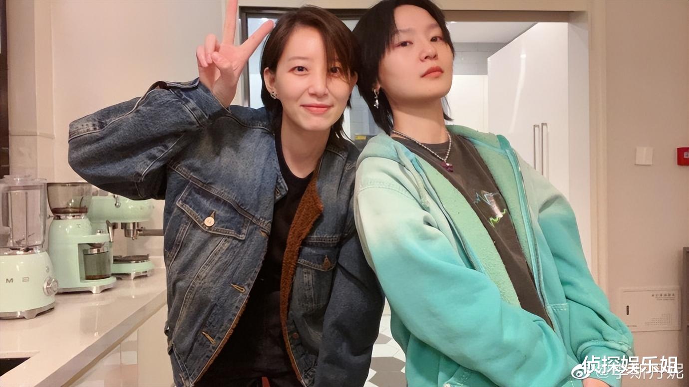 唐艺昕|陈妍希杨丞琳周笔畅李斯丹妮小聚,四人素颜39岁陈妍希最显年轻