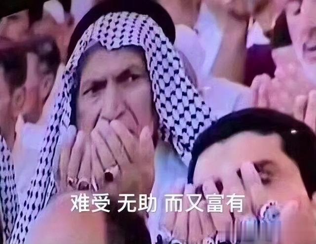 |古沉船打捞出水,怎么桅杆刚一露头就被潜水员包上布呢?不给看吗