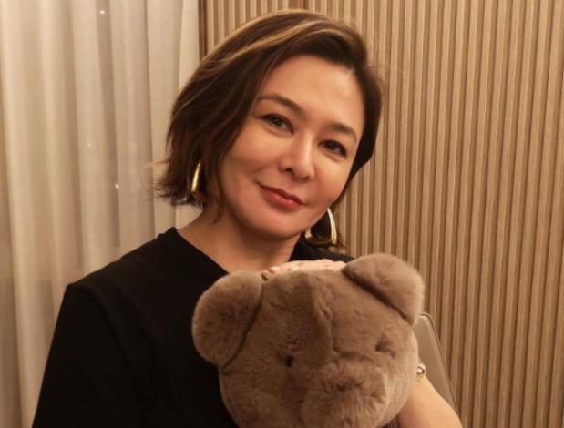 关之琳|59岁关之琳近照曝光!与富豪前男友同框不尴尬,气色红润状态好