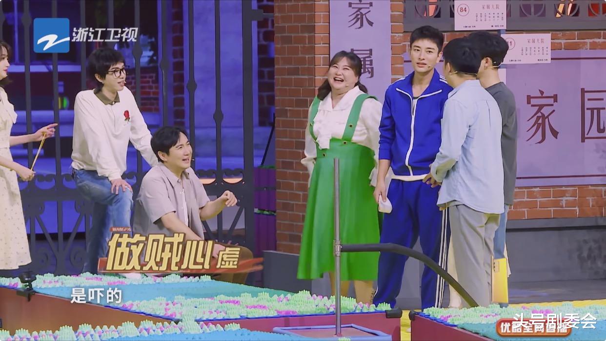 沈腾|沈腾的“无赖”，让《王牌》封神，也让观众看了杨迪的高情商