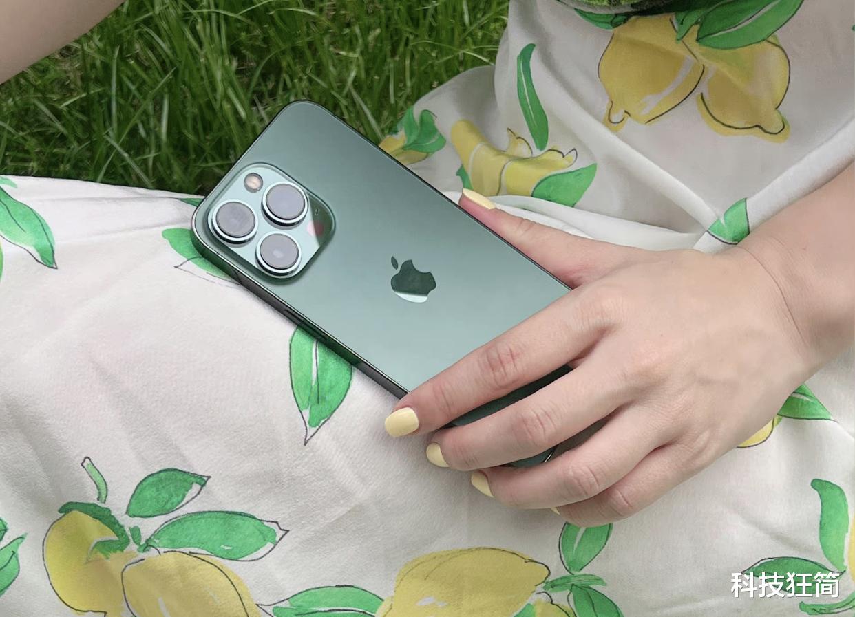 摄像头|适合送老婆的三款千元手机，每款都是“颜值代表”，尤其是第三款！