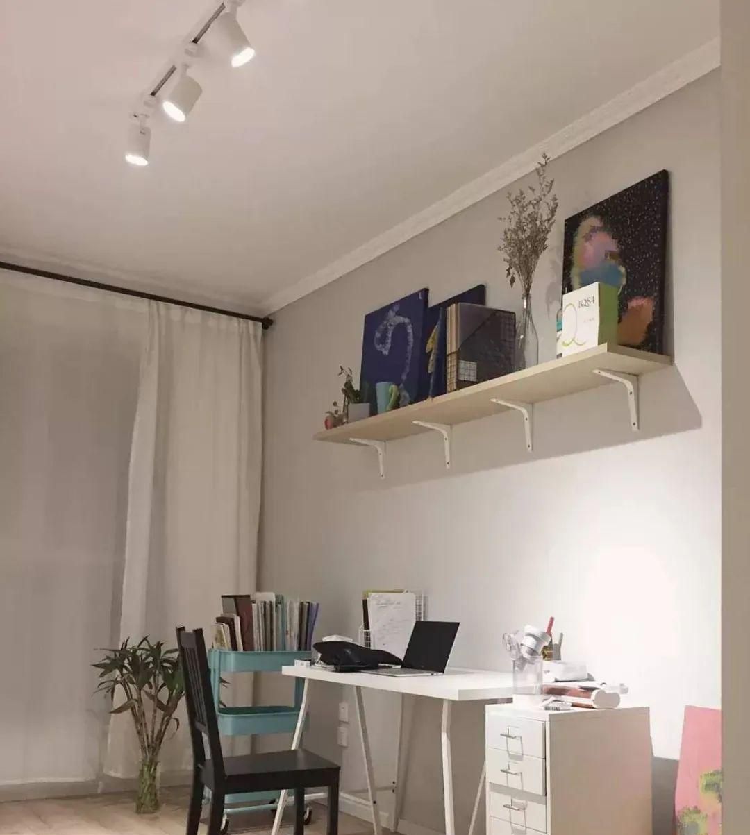 参观朋友花了9W装修的新房,进屋就被入户玄关迷住,很实用,晒晒