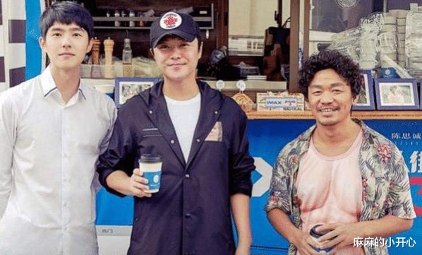 陈思诚|44岁陈思诚现身酒局，与宝强拼酒喝到满脸涨红，唐探又要出新章？