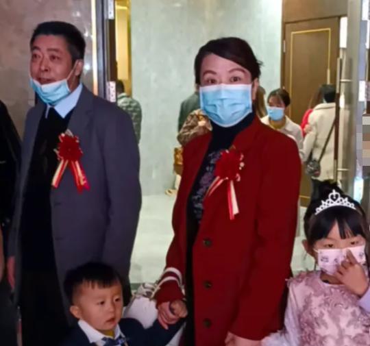 人物设定|田静人设崩塌？被曝内裤价格比某宝还要高，网友：刮民好媳妇