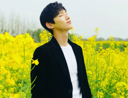 白敬亭|白敬亭坦言自己不帅,看完他的服装造型,这不是韩剧男神吗?