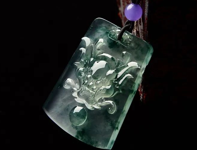 翡翠|雪花棉对于翡翠的影响,不但不会破坏其美观效果,还会增添其价值