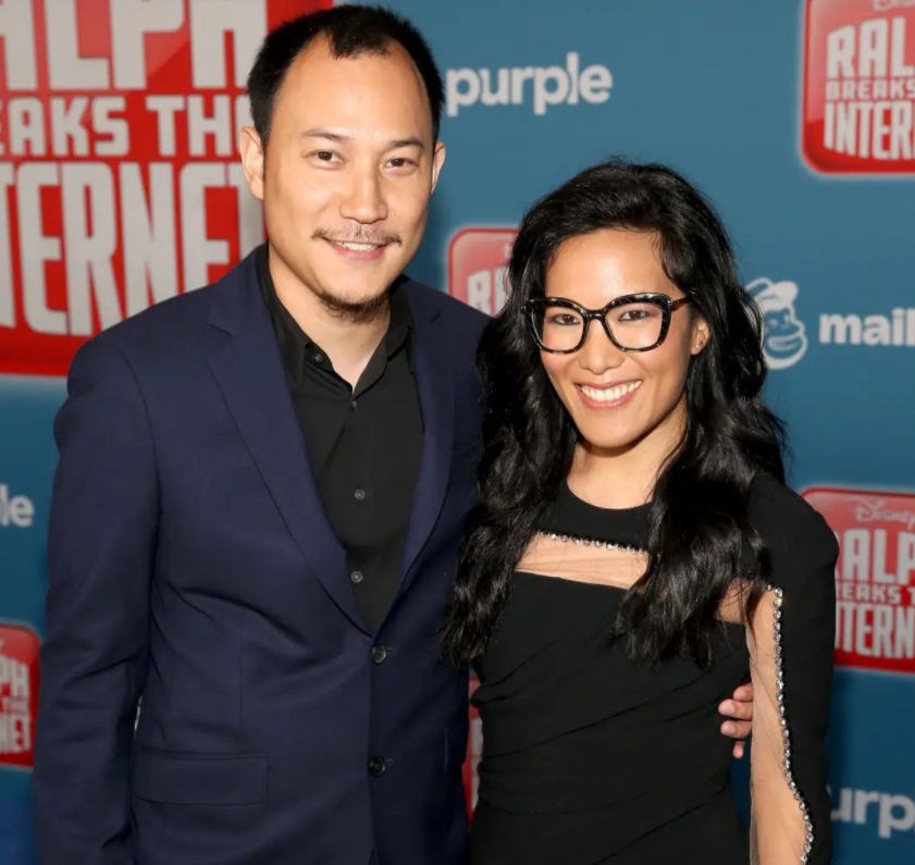 |脱口秀演员黄阿丽离婚,结婚前被迫前婚前协议,如今出了一口气