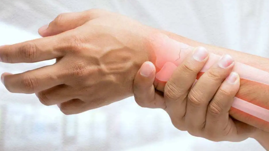 高血压|46岁男子仅用半年时间，血压从160降到125，自述：“3物”要常吃