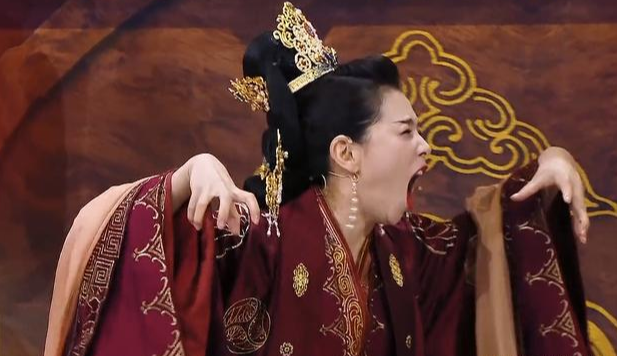 全员加速中|《王牌对王牌7》吃相太难看！全员狂看提词器，硬塞广告毫不掩饰