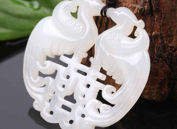 |对于爱玉之人来说，和田玉就是安身立命之本，你认同这个说法吗？