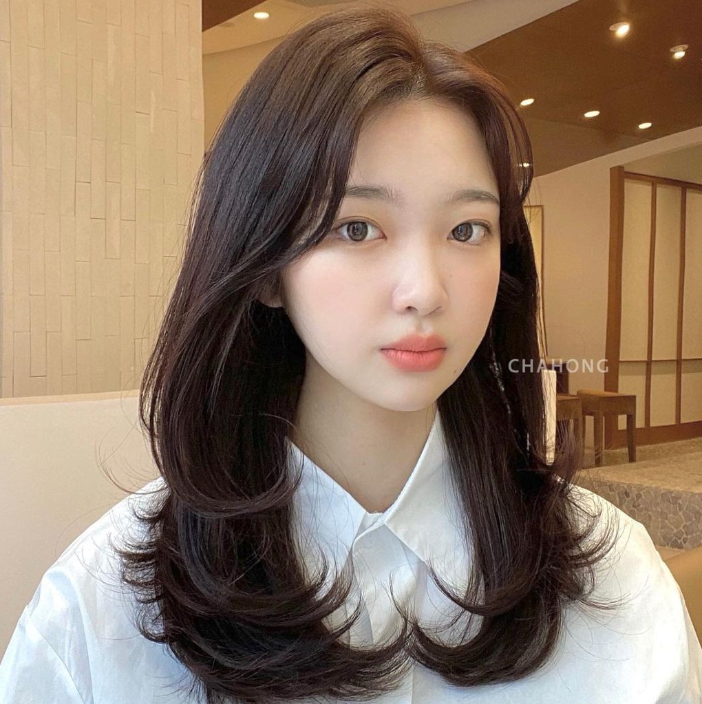 发型 女人30岁别烫羊毛卷,太老气,有这10几款就够了